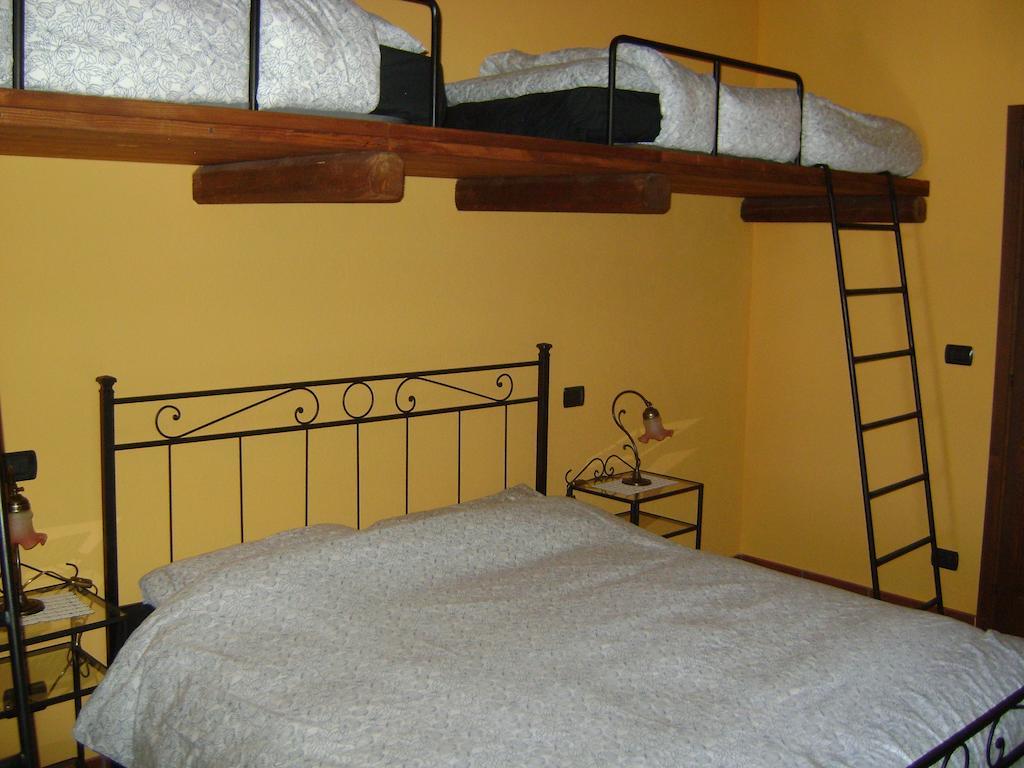 Agriturismo A Nostro Mizoun Ostana Стая снимка